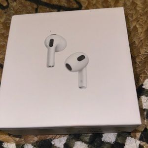 Apple AirPods Gen 3